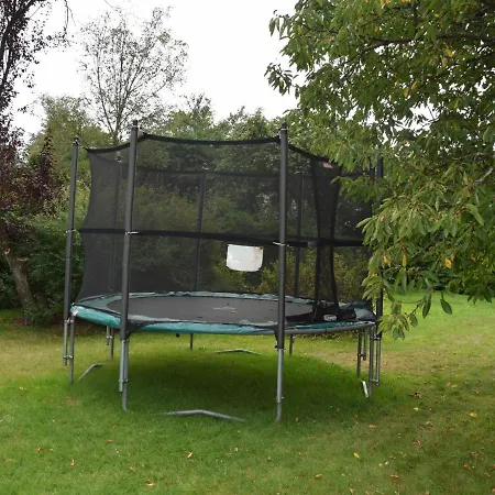 A Perfectly Situated In Between The Town Centre And The Forest